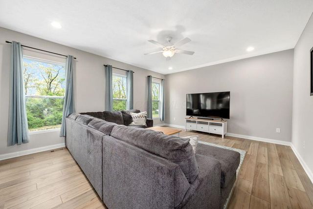 546 Clark Drive, Reynoldsburg, OH 43068
