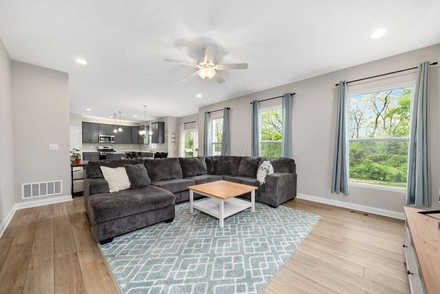 546 Clark Drive, Reynoldsburg, OH 43068