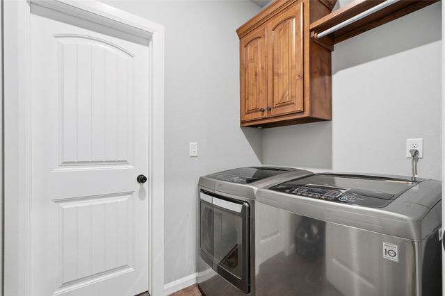 2115 E 45th Circle S, Sand Springs, OK 74063