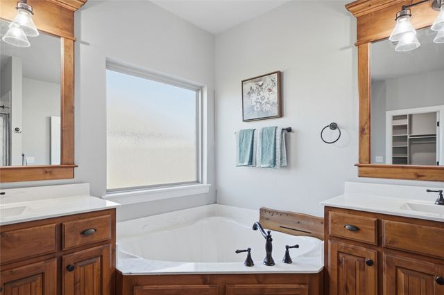 2115 E 45th Circle S, Sand Springs, OK 74063