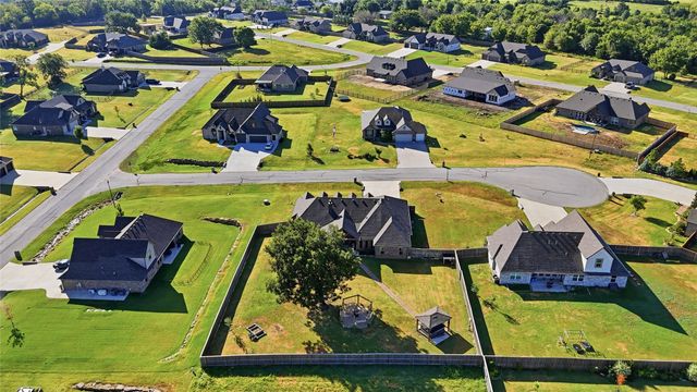 2115 E 45th Circle S, Sand Springs, OK 74063