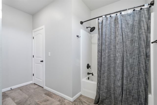 2115 E 45th Circle S, Sand Springs, OK 74063