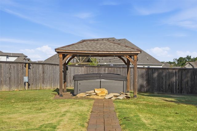 2115 E 45th Circle S, Sand Springs, OK 74063