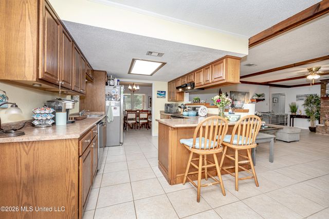 117 Muirfield Court, Ocean Springs, MS 39564