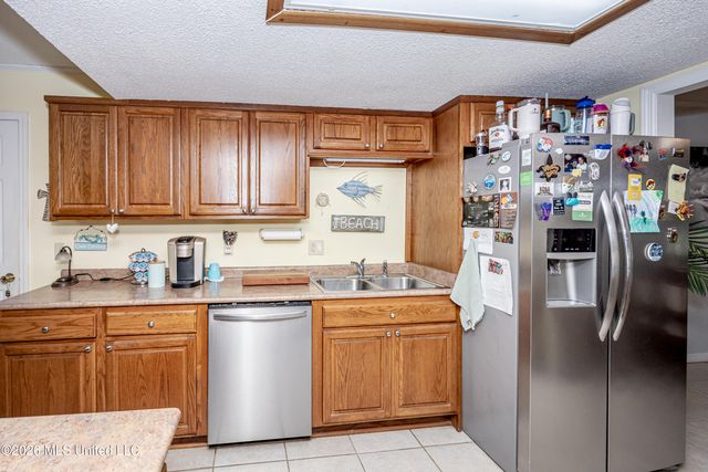 117 Muirfield Court, Ocean Springs, MS 39564