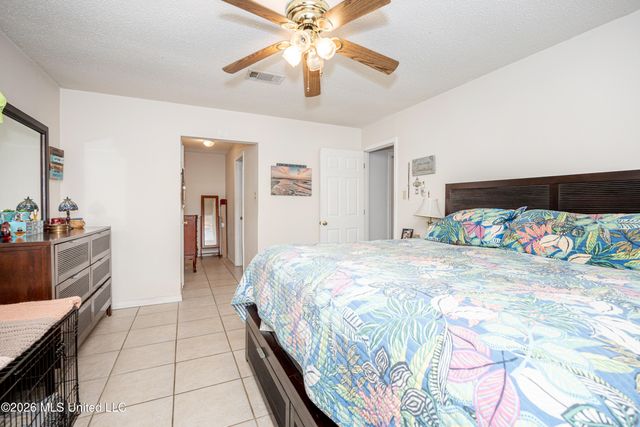 117 Muirfield Court, Ocean Springs, MS 39564