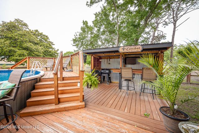 117 Muirfield Court, Ocean Springs, MS 39564