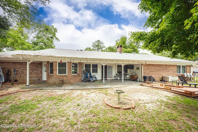 117 Muirfield Court, Ocean Springs, MS 39564