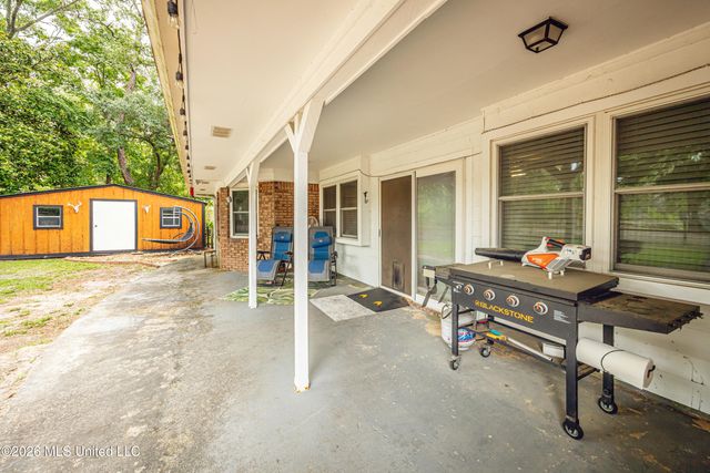 117 Muirfield Court, Ocean Springs, MS 39564