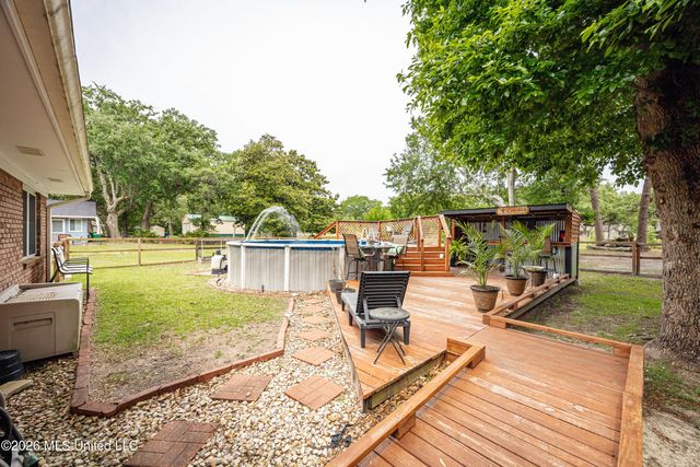 117 Muirfield Court, Ocean Springs, MS 39564