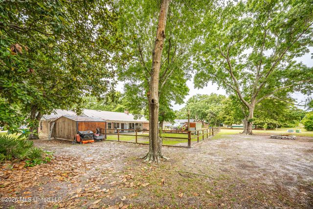 117 Muirfield Court, Ocean Springs, MS 39564