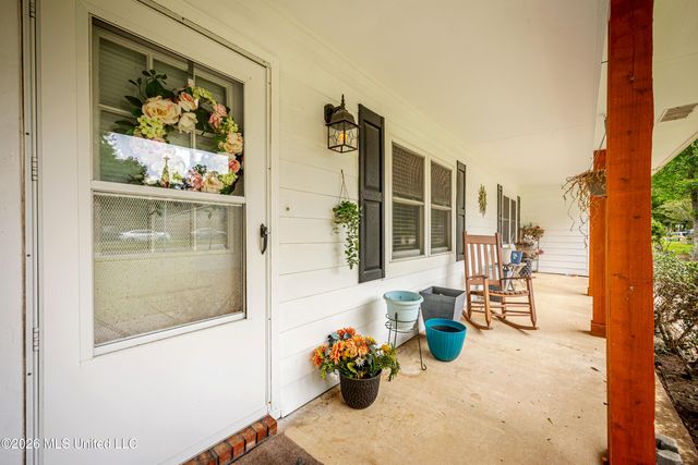 117 Muirfield Court, Ocean Springs, MS 39564