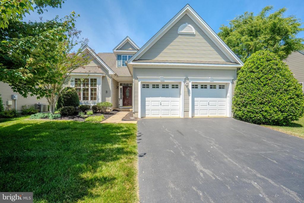 3 HIGHT BLVD, Hightstown, NJ 08520