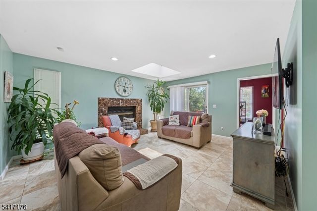 220 Horseshoe Rd, Berkeley Heights Twp., NJ 07922