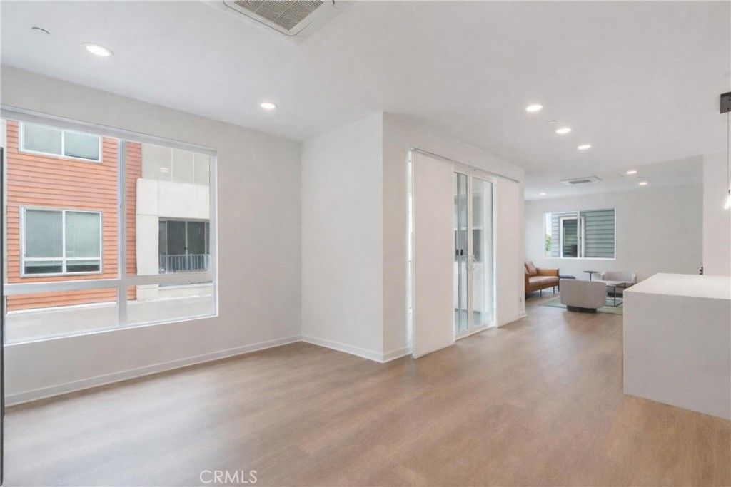 Image 24 of property listing at 809 Brickyard Lane, Costa Mesa, CA 92627