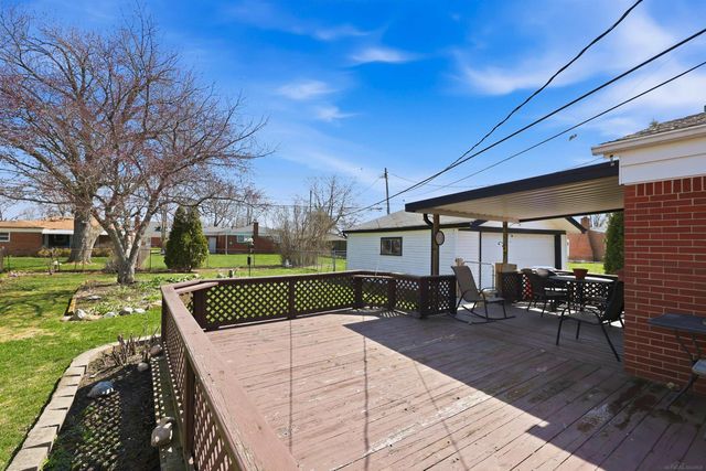 33226 Vista Way Street, Fraser, MI 48026