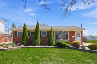 33226 Vista Way Street, Fraser, MI 48026