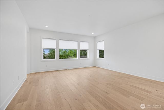 13725 SE 85th Street, Newcastle, WA 98059