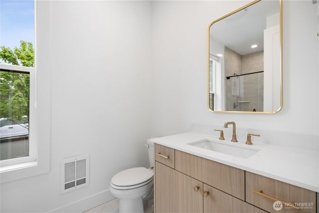 13725 SE 85th Street, Newcastle, WA 98059