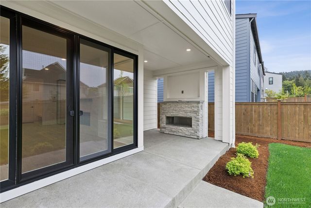 13725 SE 85th Street, Newcastle, WA 98059