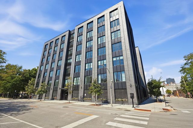 1400 W Monroe Street 2B, Chicago, IL 60607