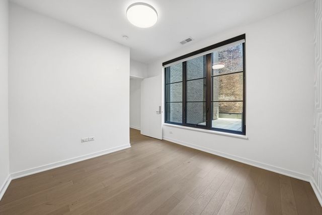1400 W Monroe Street 2B, Chicago, IL 60607