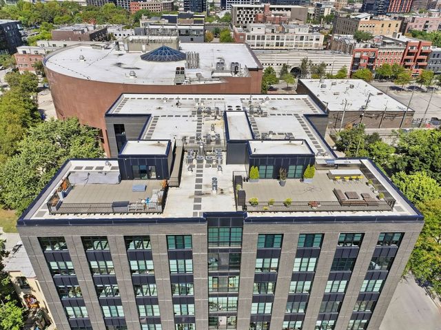 1400 W Monroe Street 2B, Chicago, IL 60607
