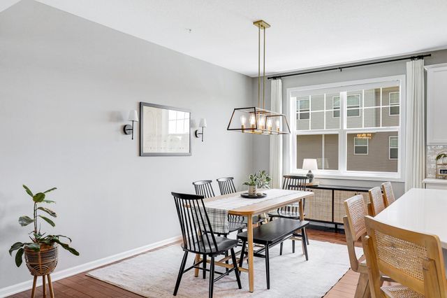 9590 Jefferson Drive 3, Chanhassen, MN 55317