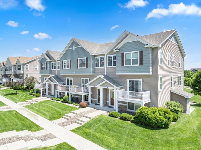 9590 Jefferson Drive 3, Chanhassen, MN 55317