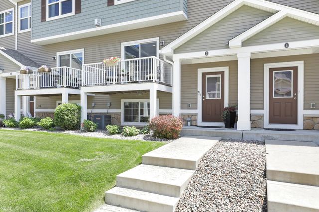 9590 Jefferson Drive 3, Chanhassen, MN 55317