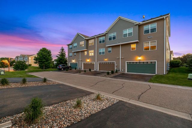 9590 Jefferson Drive 3, Chanhassen, MN 55317