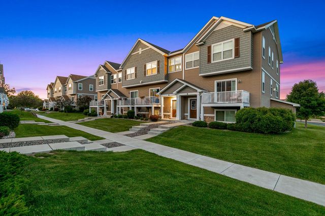 9590 Jefferson Drive 3, Chanhassen, MN 55317