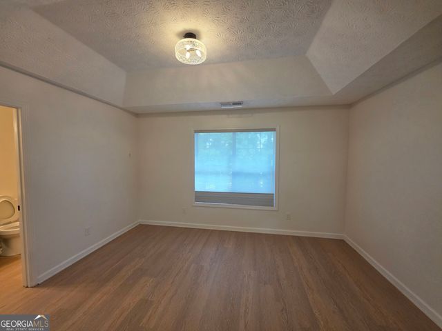 111 Chastain Loop, Newnan, GA 30263
