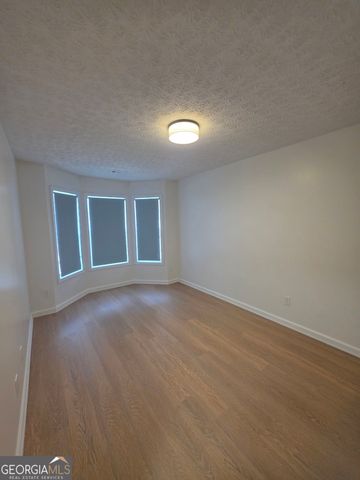 111 Chastain Loop, Newnan, GA 30263