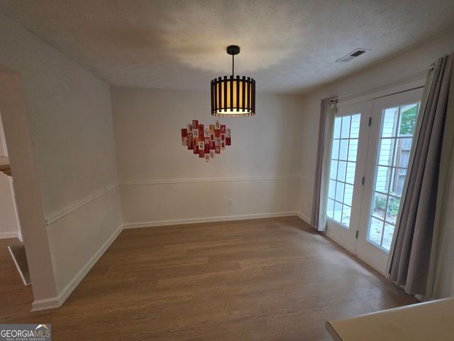 111 Chastain Loop, Newnan, GA 30263