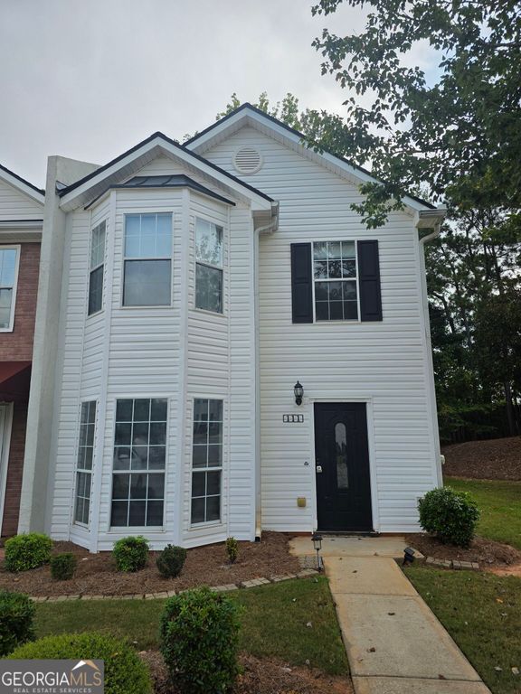 111 Chastain Loop, Newnan, GA 30263