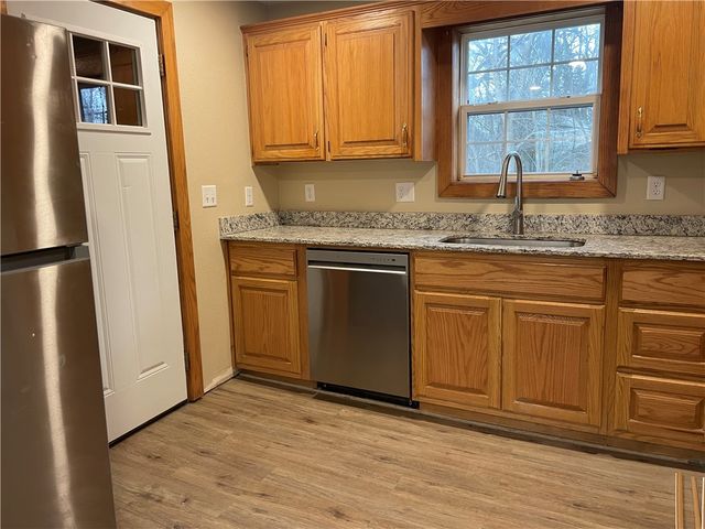 4600 E Huntsville Road, Fayetteville, AR 72701