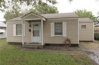 2809 S Hills Avenue, Fort Worth, TX 76109
