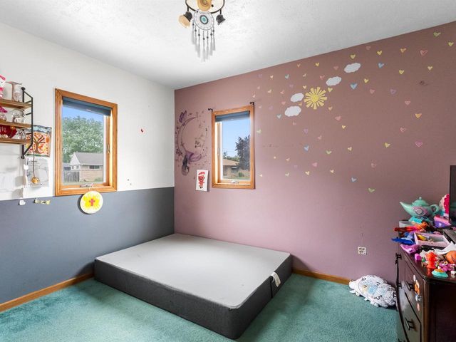 2906 Forest AVENUE, Two Rivers, WI 54241