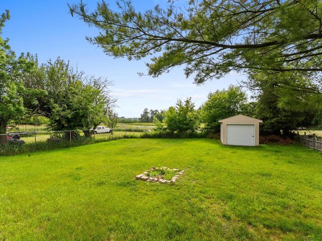 2906 Forest AVENUE, Two Rivers, WI 54241