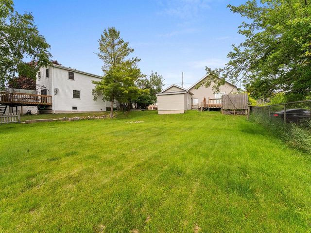 2906 Forest AVENUE, Two Rivers, WI 54241