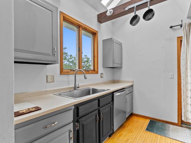 2906 Forest AVENUE, Two Rivers, WI 54241