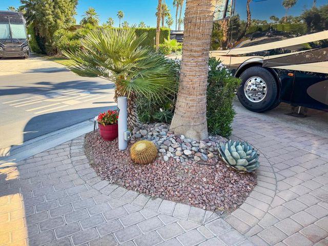 80394 Avenue 48 8, Indio, CA 92201