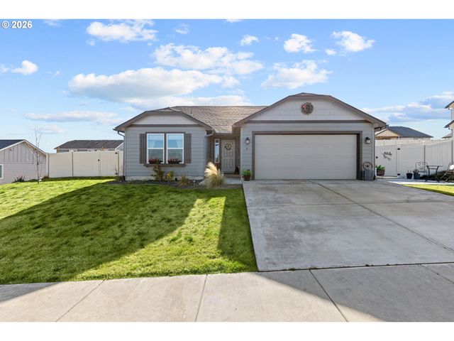 4 GREGORY St, Milton Freewater, OR 97862