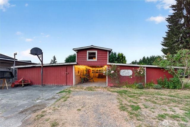 10807 61st Street Ct E, Puyallup, WA 98372