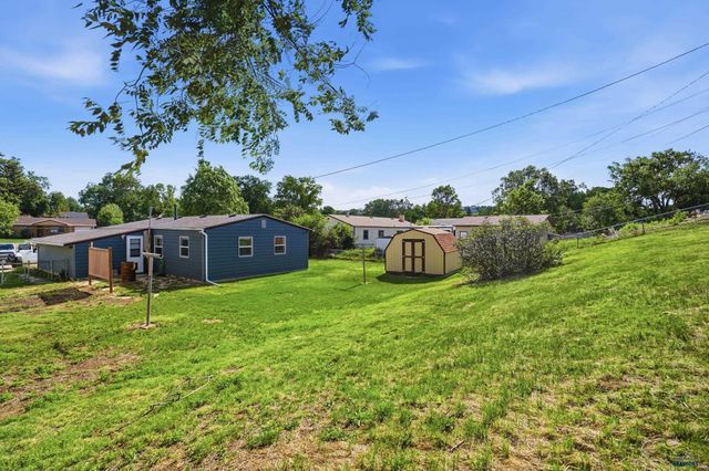 242 E FAIRMONT BLVD, Rapid City, SD 57701