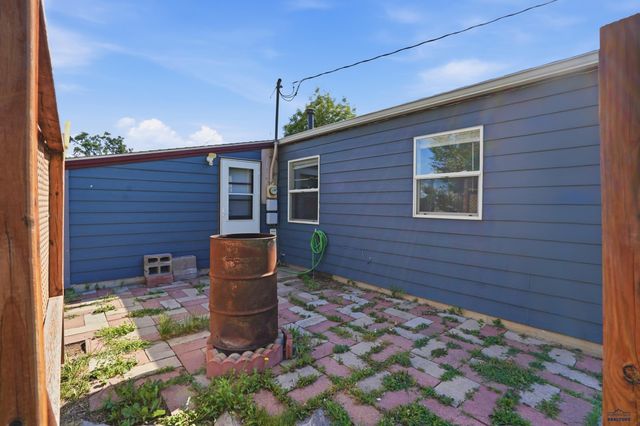 242 E FAIRMONT BLVD, Rapid City, SD 57701