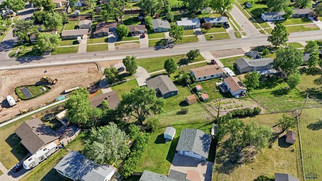 242 E FAIRMONT BLVD, Rapid City, SD 57701