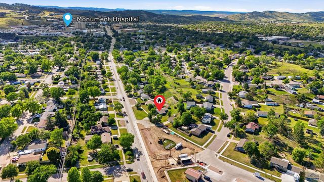 242 E FAIRMONT BLVD, Rapid City, SD 57701