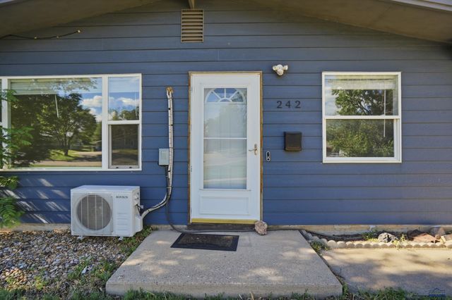 242 E FAIRMONT BLVD, Rapid City, SD 57701